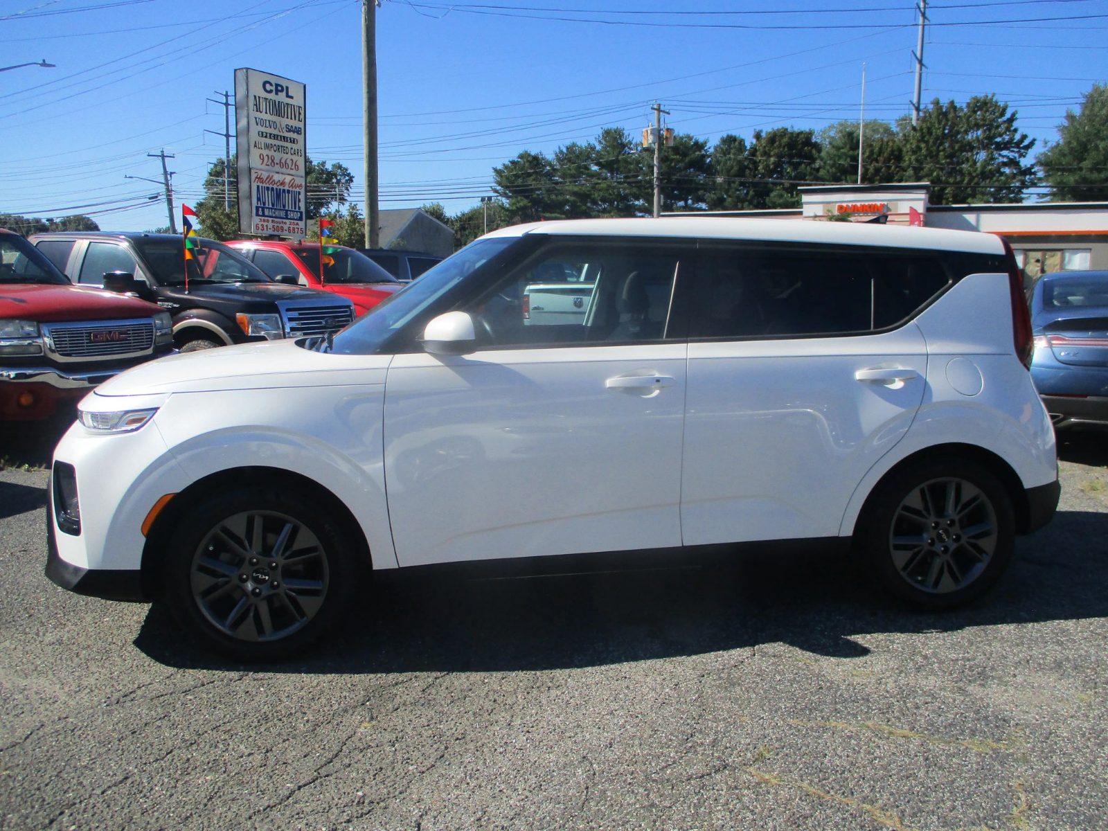 2022 Kia Soul photo 3