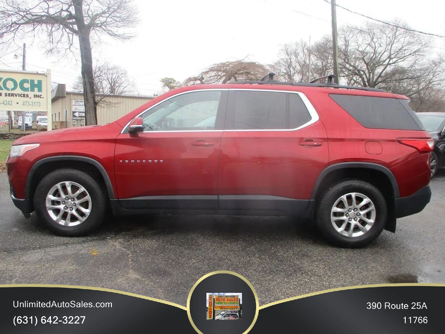 2020 Chevrolet Traverse photo 2