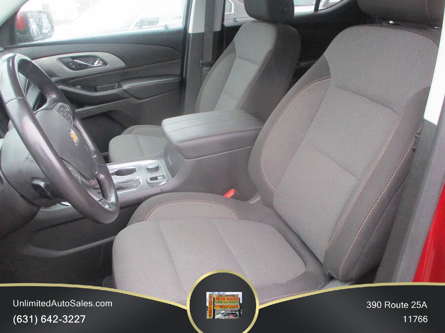 2020 Chevrolet Traverse photo 3