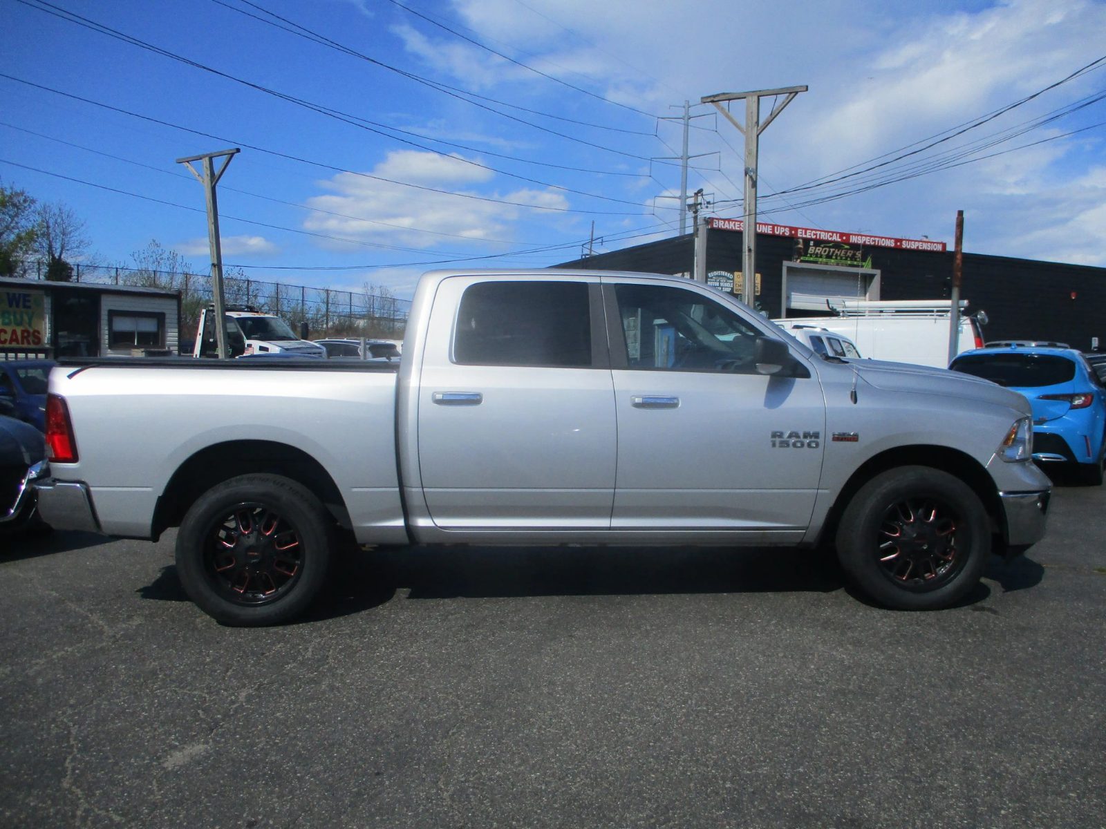 2018 Ram 1500 Crew Cab photo 5