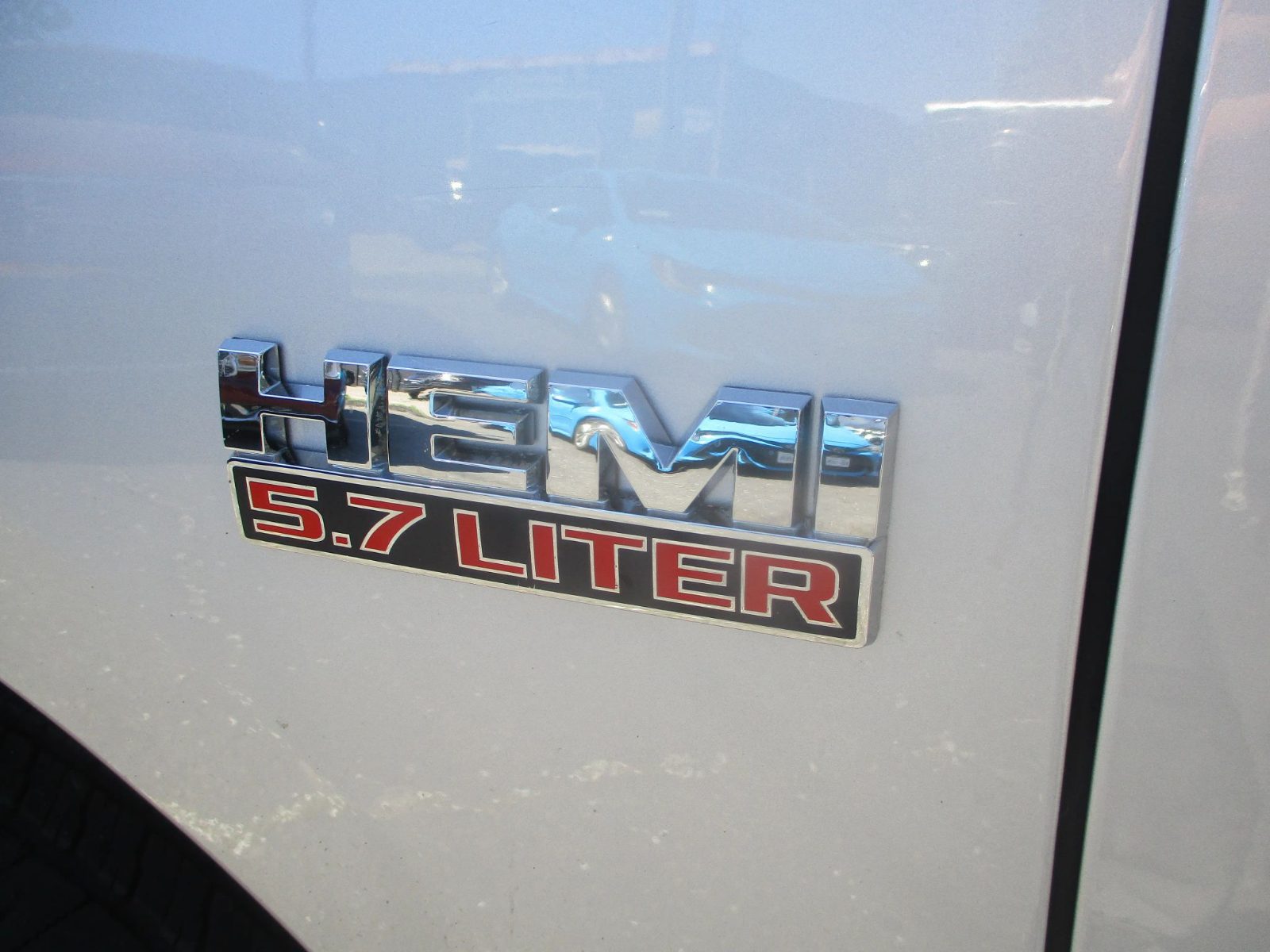 2018 Ram 1500 Crew Cab photo 13
