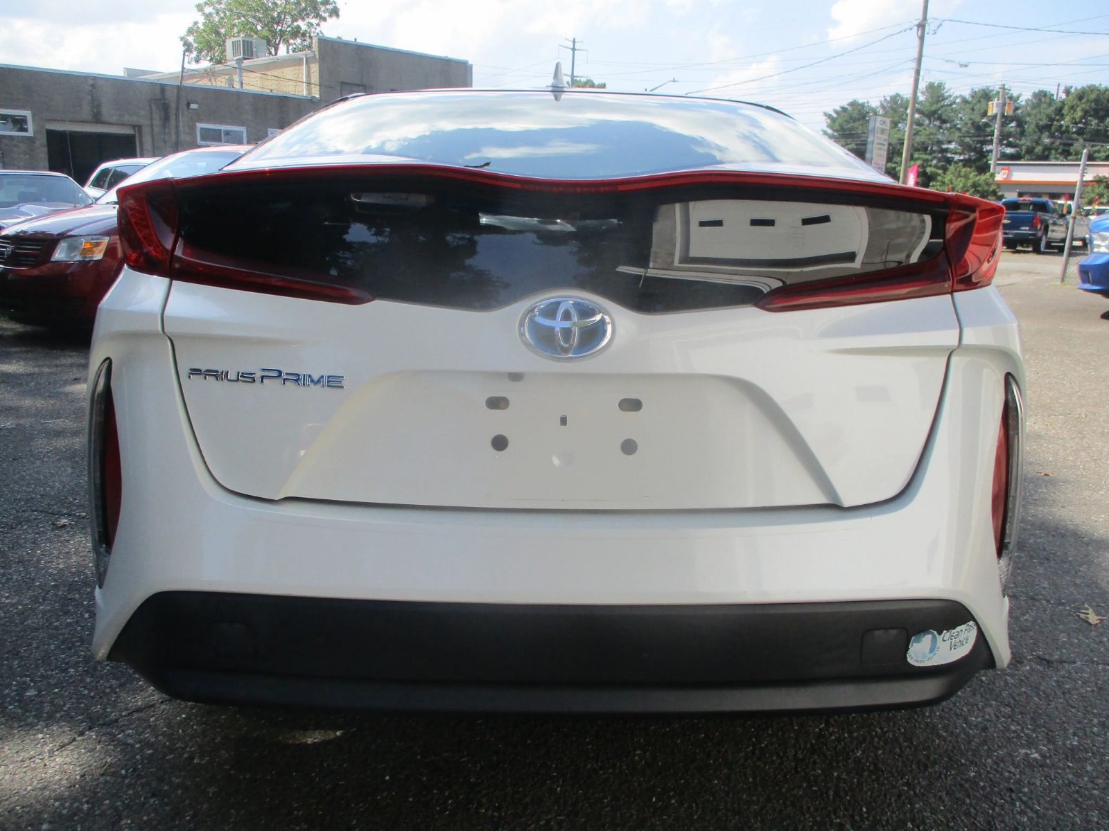 2017 Toyota Prius Prime photo 2