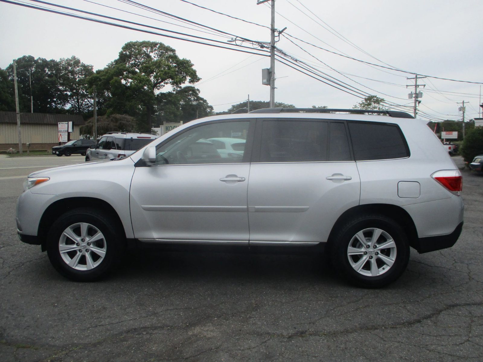 2013 Toyota Highlander photo 3