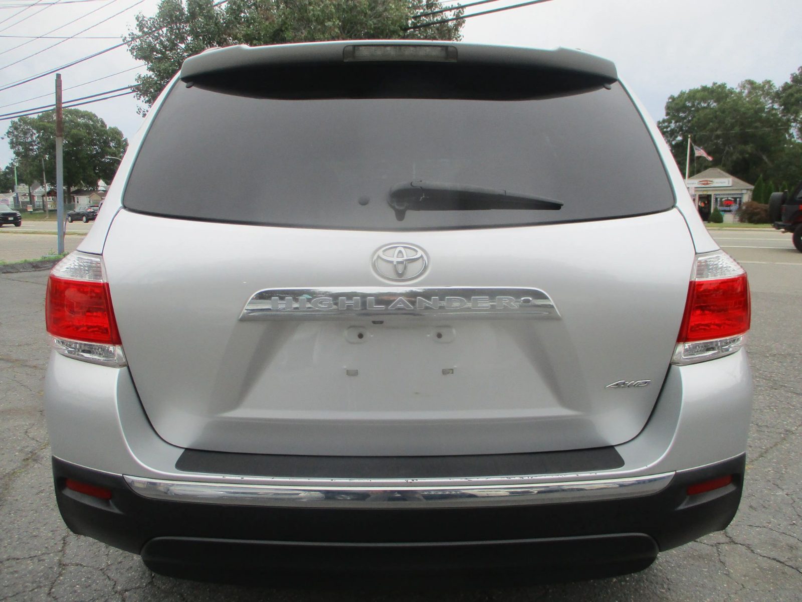 2013 Toyota Highlander photo 2