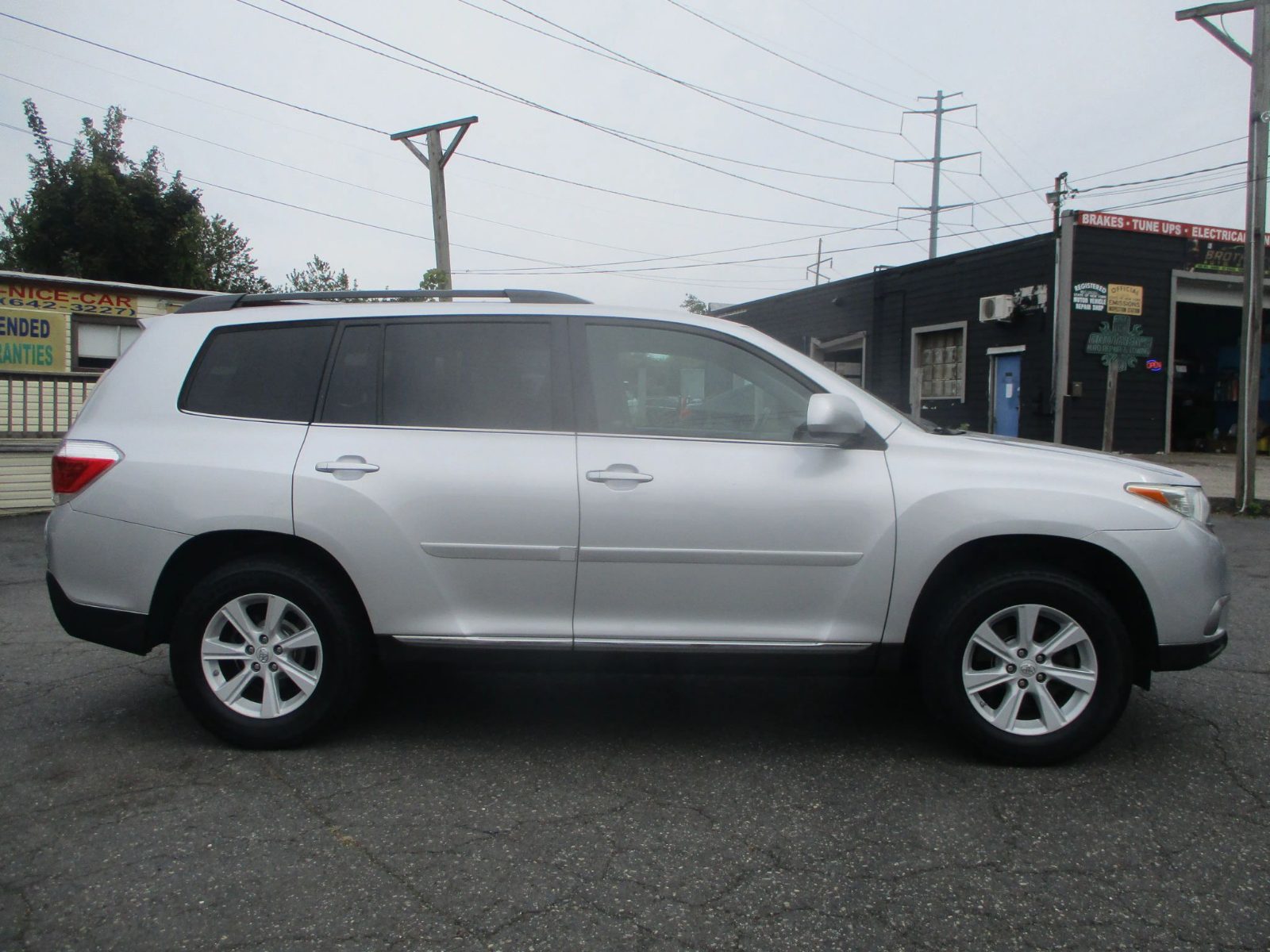 2013 Toyota Highlander photo 4